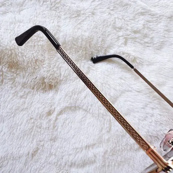 Doug Black W/ Gold Rim Aviator Sunglasses - Picture 4 of 11